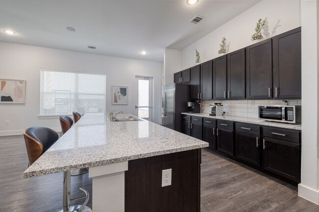 Photo - Moonlight Apartments