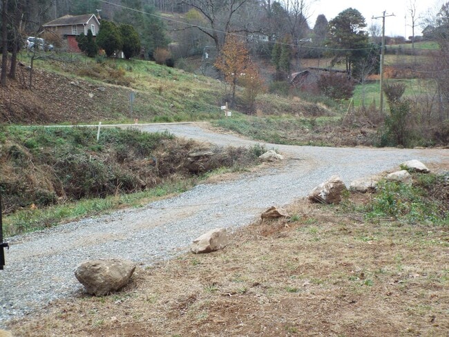 Photo - 2bd/2ba mobile home on Little Savannah available for year-long lease May 1st $1450 a month