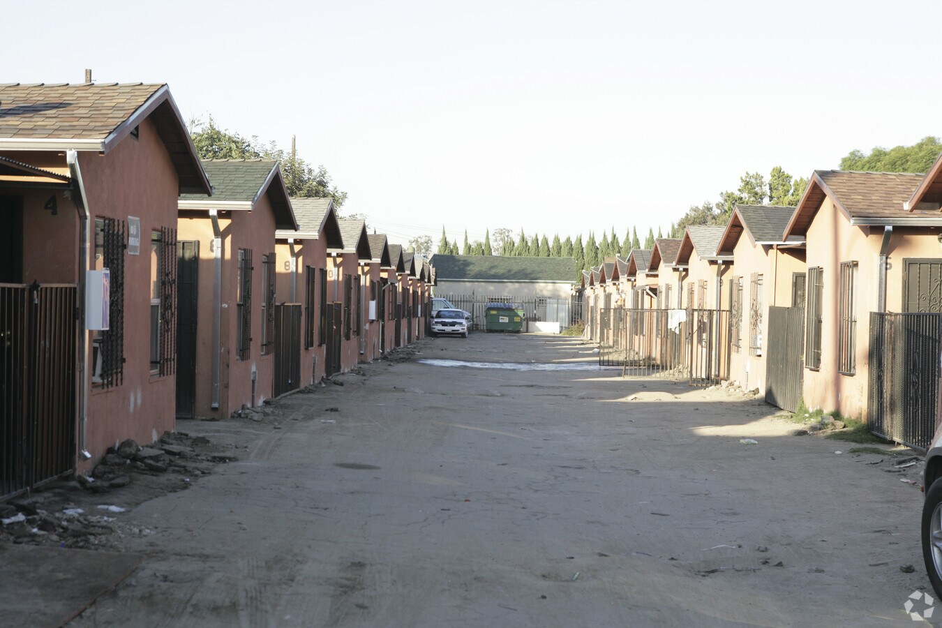 2615 N Santa Fe Ave - 2615 N Santa Fe Ave