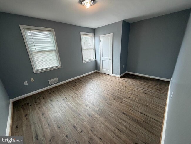 Building Photo - 7136 Eastbrook Ave