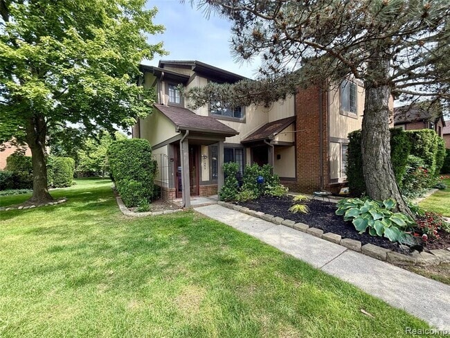 Building Photo - 1550 Meadowside Dr Unit 187 Rental