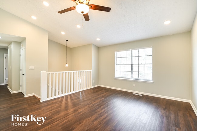 Photo - 1206 Woodington Cir