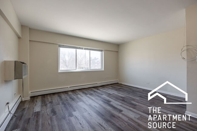 Building Photo - 1400 Chicago Ave