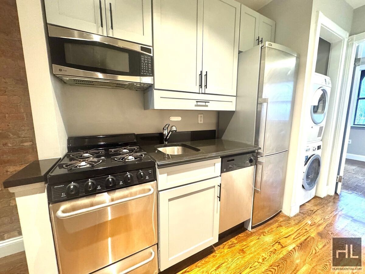 Photo - AVE A Unit 3F