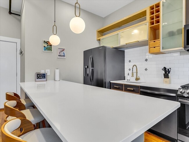 Photo - 281 Essex St Unit 303