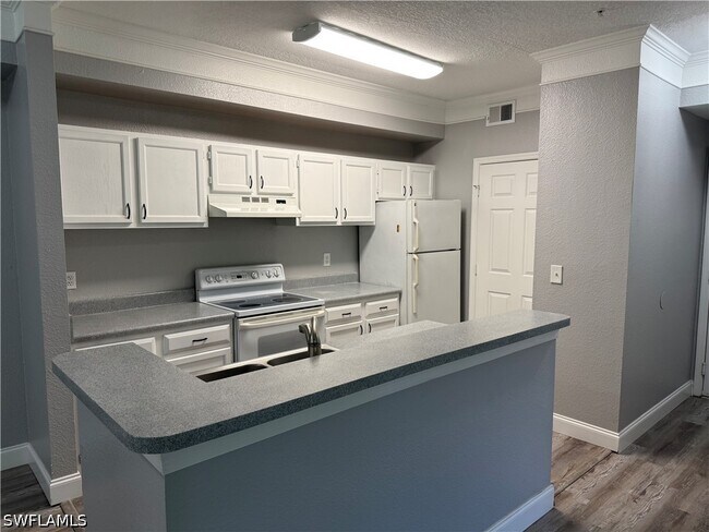 Photo - 11561 Villa Grand Unit 717