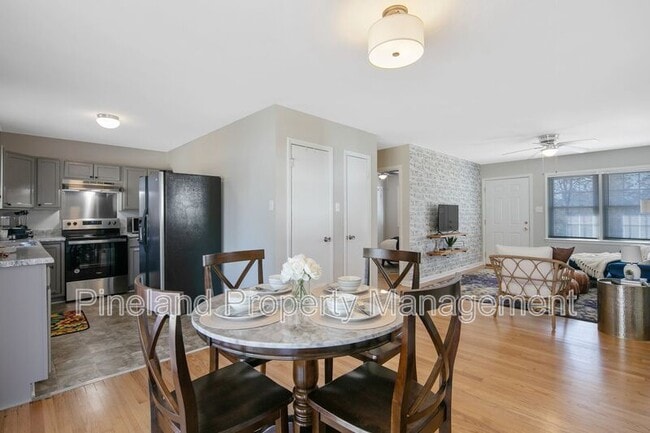 Photo - 6022 Elstree Pl