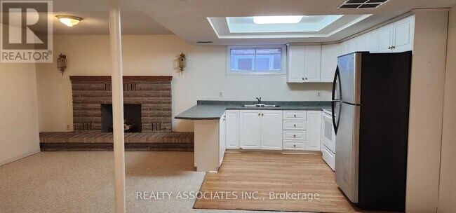 Photo - 41 Lawnview Dr