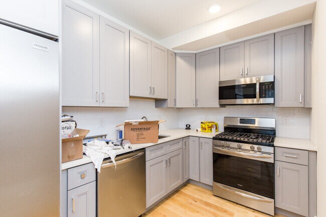 Photo - 4100 Ludlow St