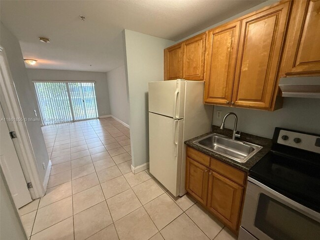 Photo - 4271 NW 5th St Unidad 253