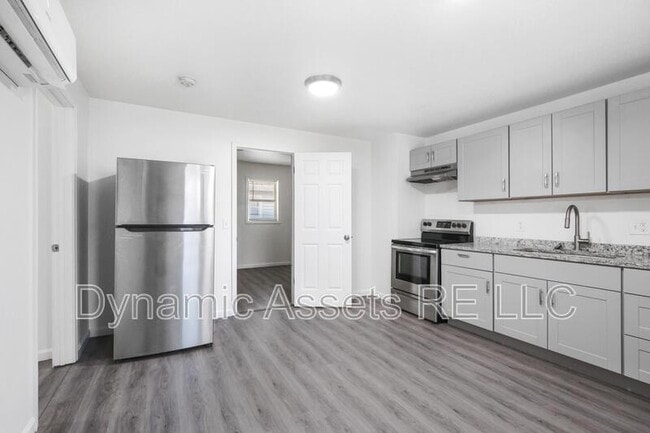 Photo - 208 E Park St Unit A