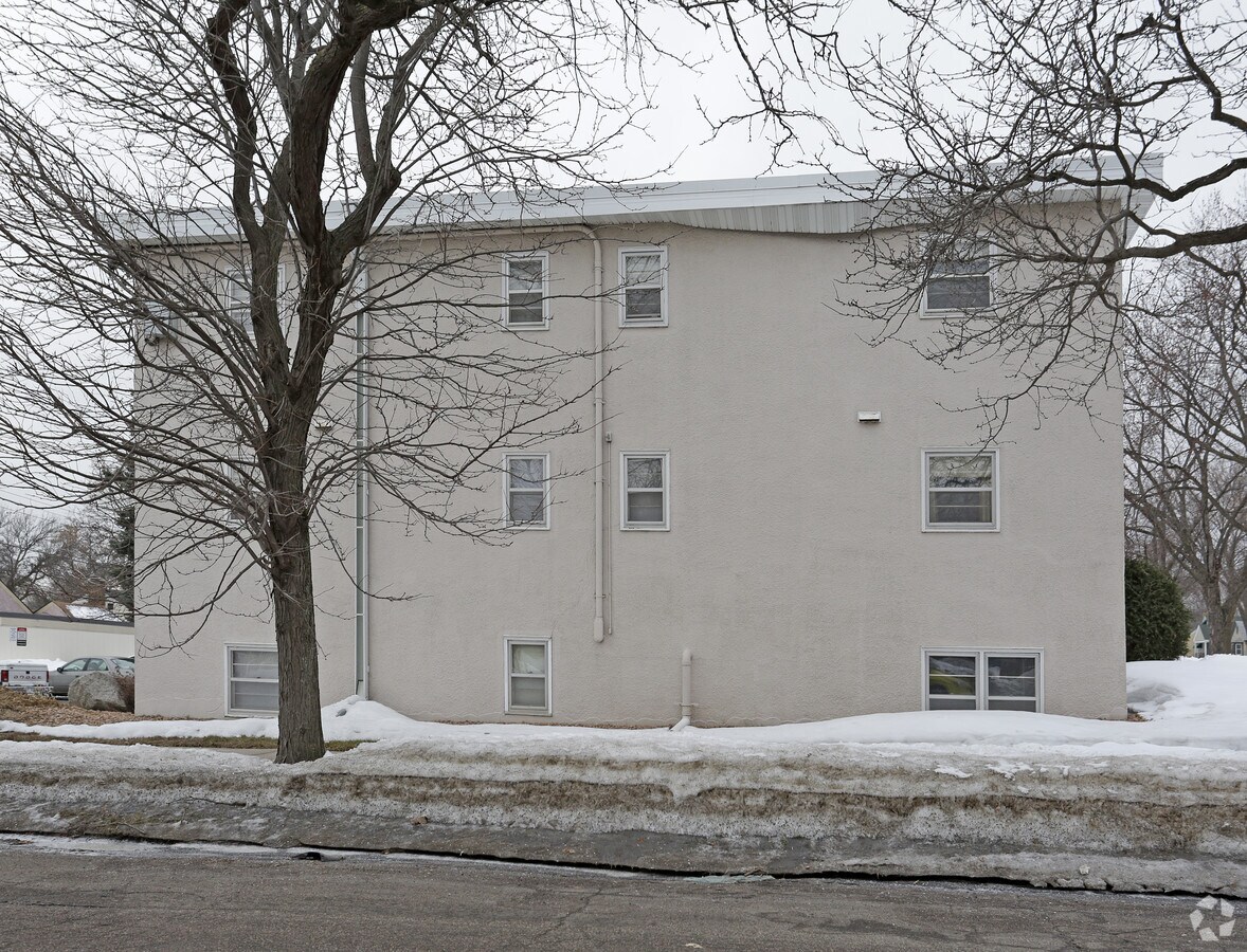 Photo - 984 Van Buren Ave