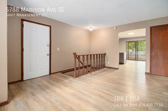 Photo - 5788 Madison Ave SE
