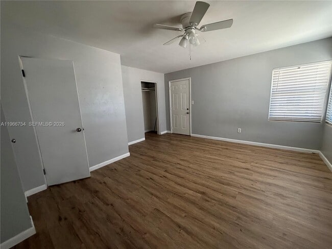 Photo - 1557 S Clara Ave