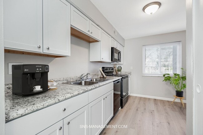 Photo - Woodmere Apartments
