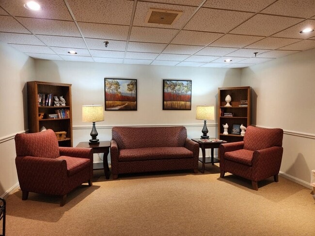 Photo - 410 Short St