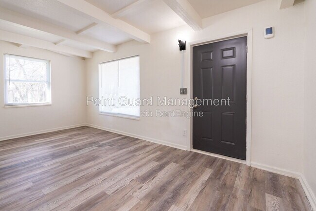 Photo - 1341 W Dora St