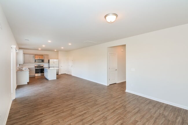 Photo - 545 Samuel Lee Ln