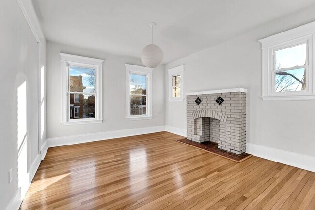 Photo - 300 E 30th St Unit 1W