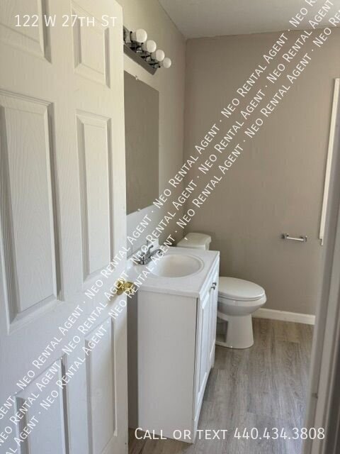 122 W 27th St