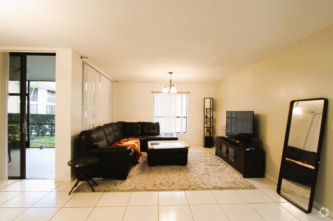 Building Photo - 2600 Carambola Cir S Rental