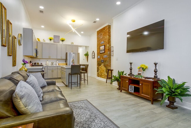 Photo - 2711 Baronne St Unit SI ID1604747P