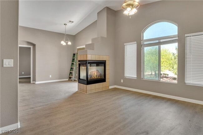 Photo - 3520 Glorious Iris Pl