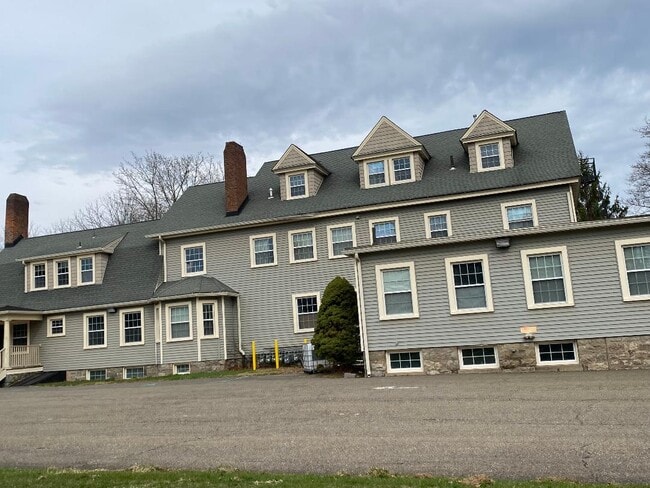 Building Photo - 35 Main St Unit #1