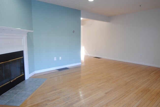 Photo - 65 Georgetown Dr