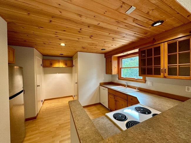 Photo - 2813 Erie St