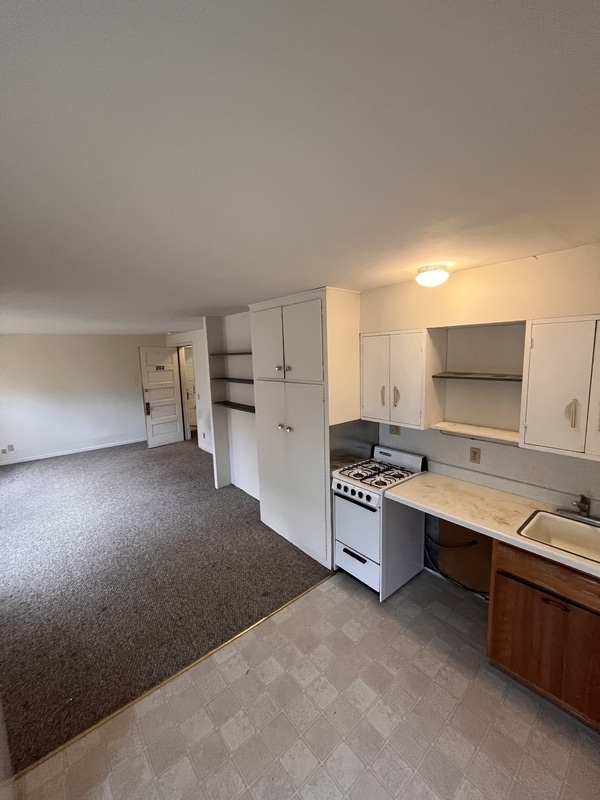 Photo - 125 E Gorham St Unit 202