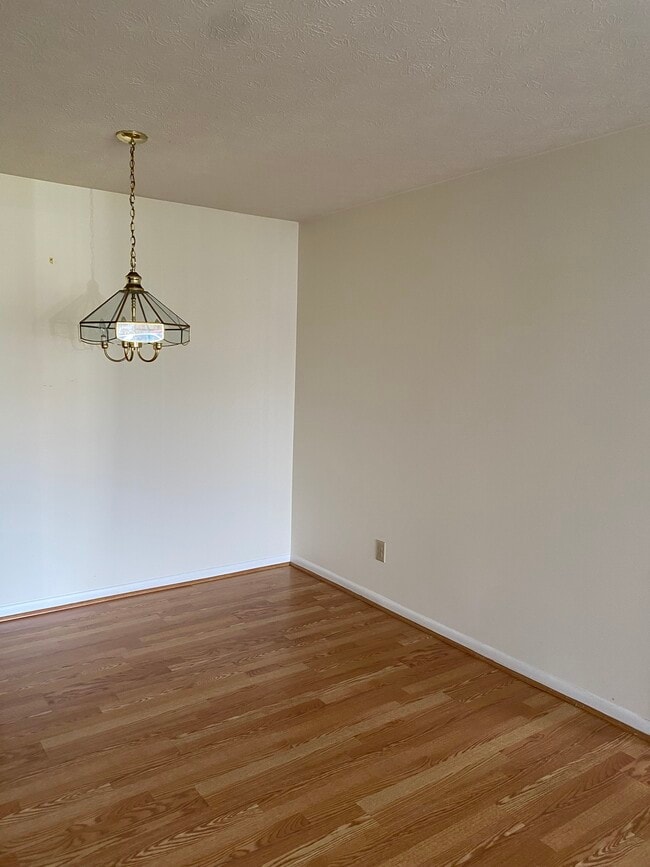 Photo - 132 Mallard Glen Dr