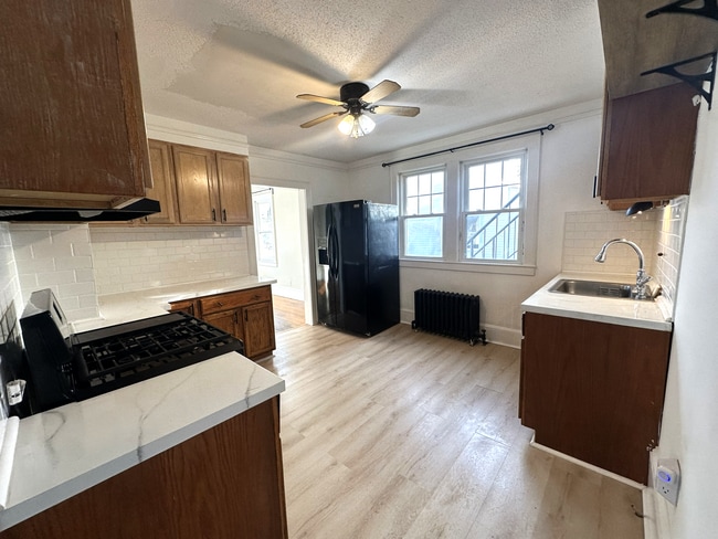 Kitchen - 113 Birdsey Ave Unit Floor 1