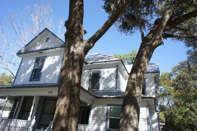 Photo - 115 NE 9th St Apartment Unit MR65-03