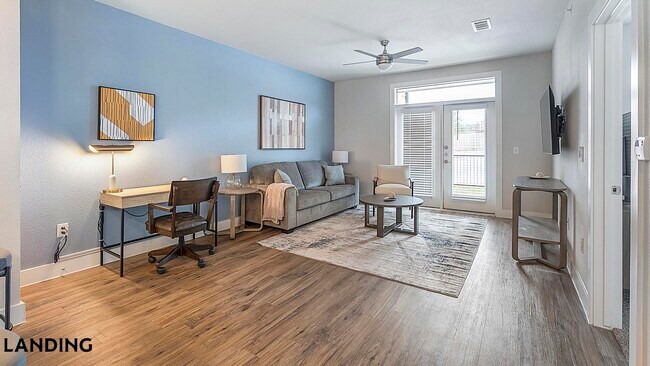 Photo - 17715 Overlook Loop Unidad 11108