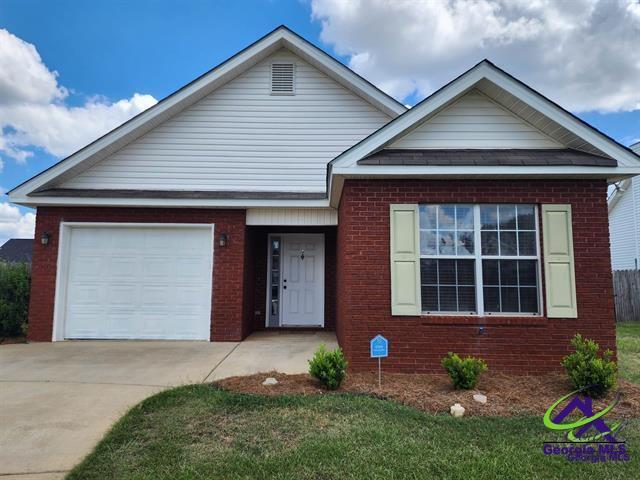 Building Photo - 123 Cedarland Dr Rental