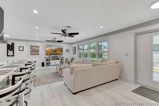 Photo - 4450 NE 23rd Ave