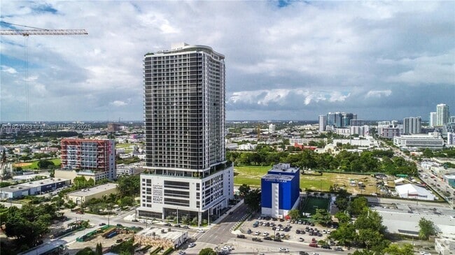 Building Photo - 1600 NE 1st Ave Unit 2905 Rental