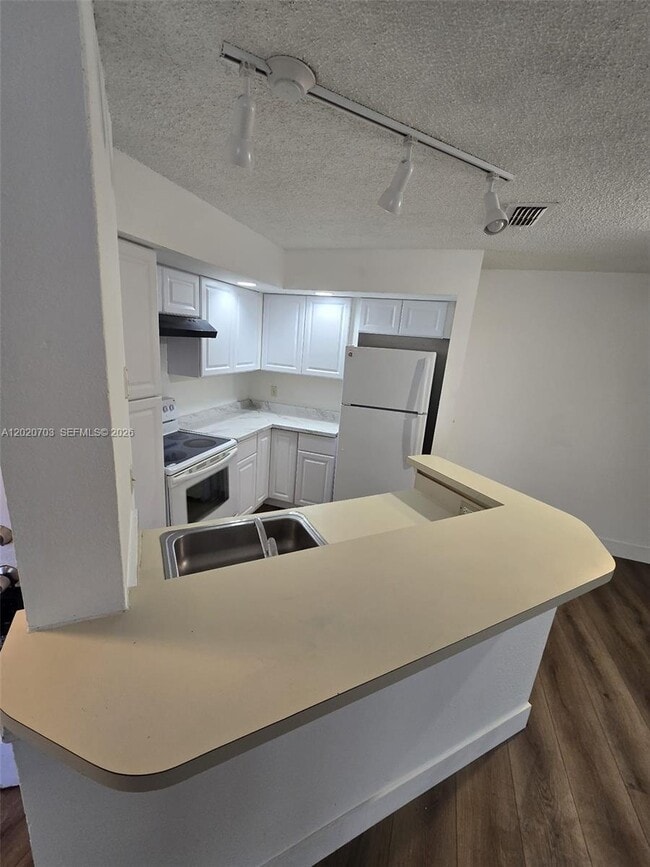 Photo - 3340 Pinewalk Dr N Unit 1518