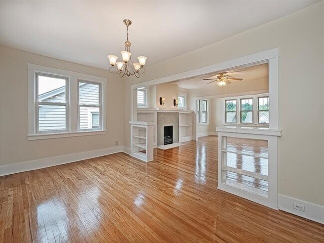 Photo - 105 Shady Dr W