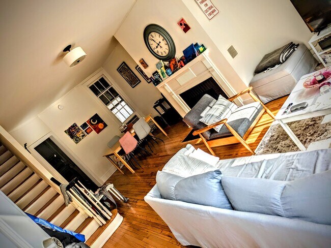 Photo - 1223 33rd St NW Unidad O