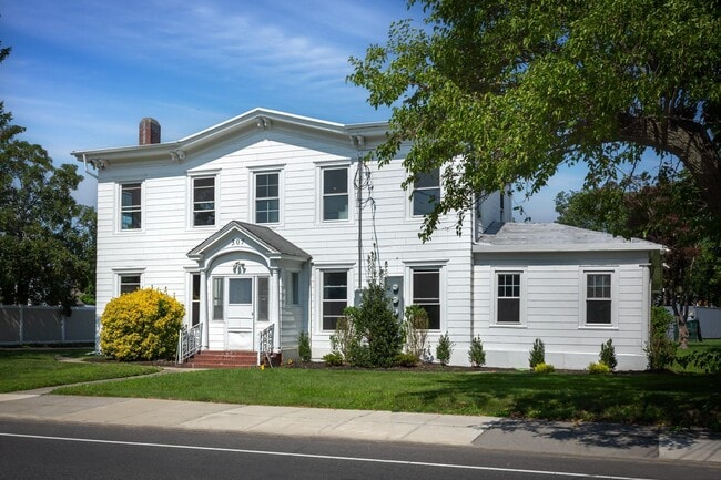 Building Photo - 307 S Ocean Ave Unit 3 Rental