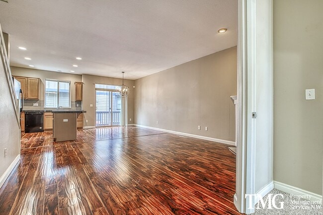 Photo - Gorgeous Four Bedroom Townhome in Hillsboro!