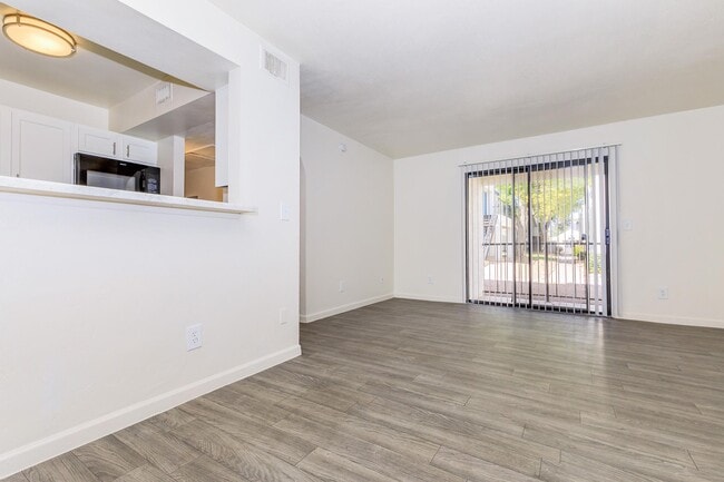 Photo - Mission Creek Apartments