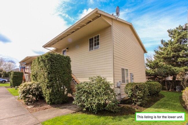 Photo - 2739 SW Jasmine Pl
