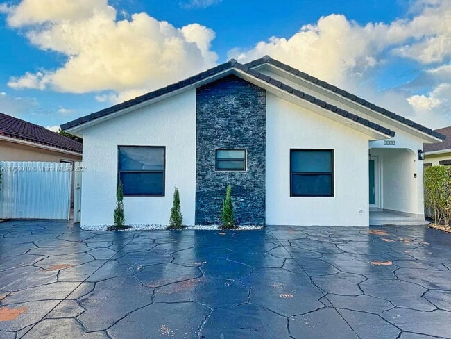 Building Photo - 3129 W 73rd Pl Rental