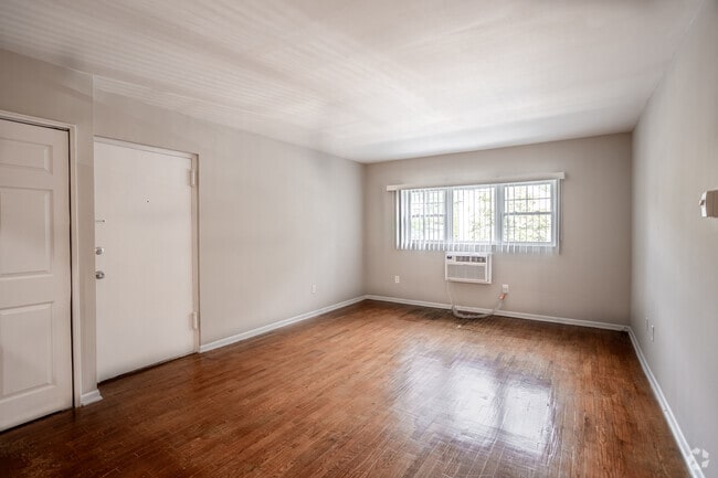 1BR, 1BA - Living Room