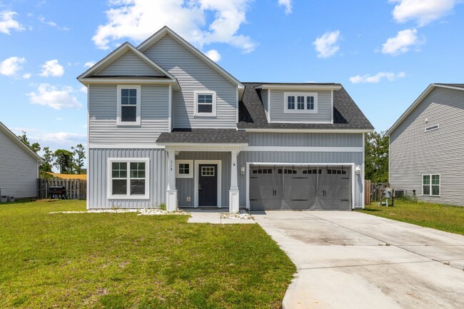 Photo - 318 Holbrook Ln