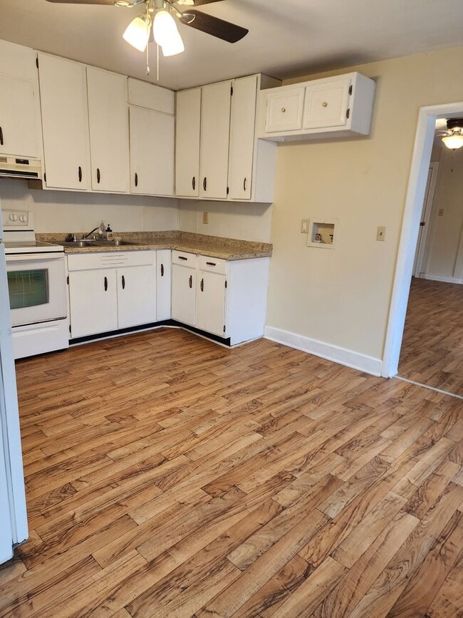 Photo - 1 E Elger St Unit 2