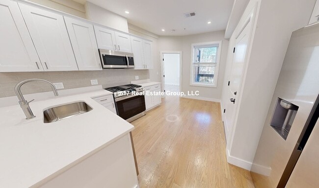 Photo - 161 Allston St Unidad 4